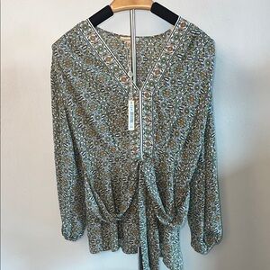 Max Studio Green Floral Blouse